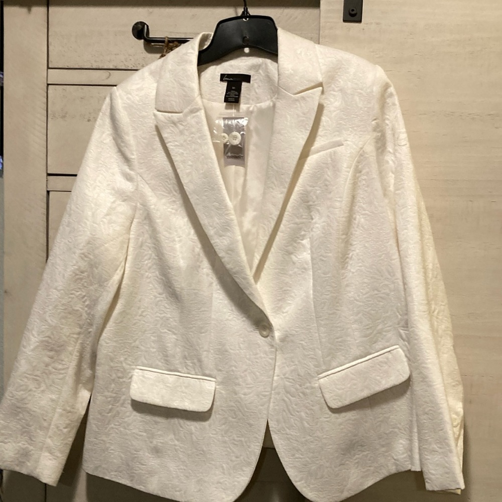 Lane Bryant brocade suit with shorts size 20